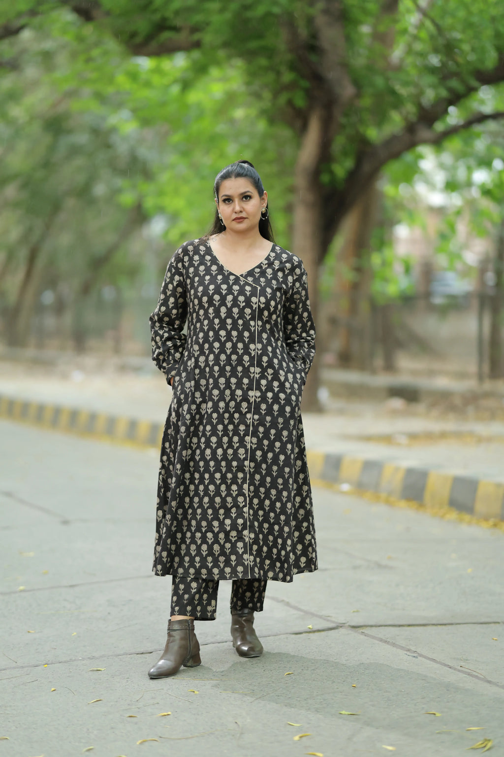 Midnight Noor set