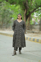 Midnight Noor set