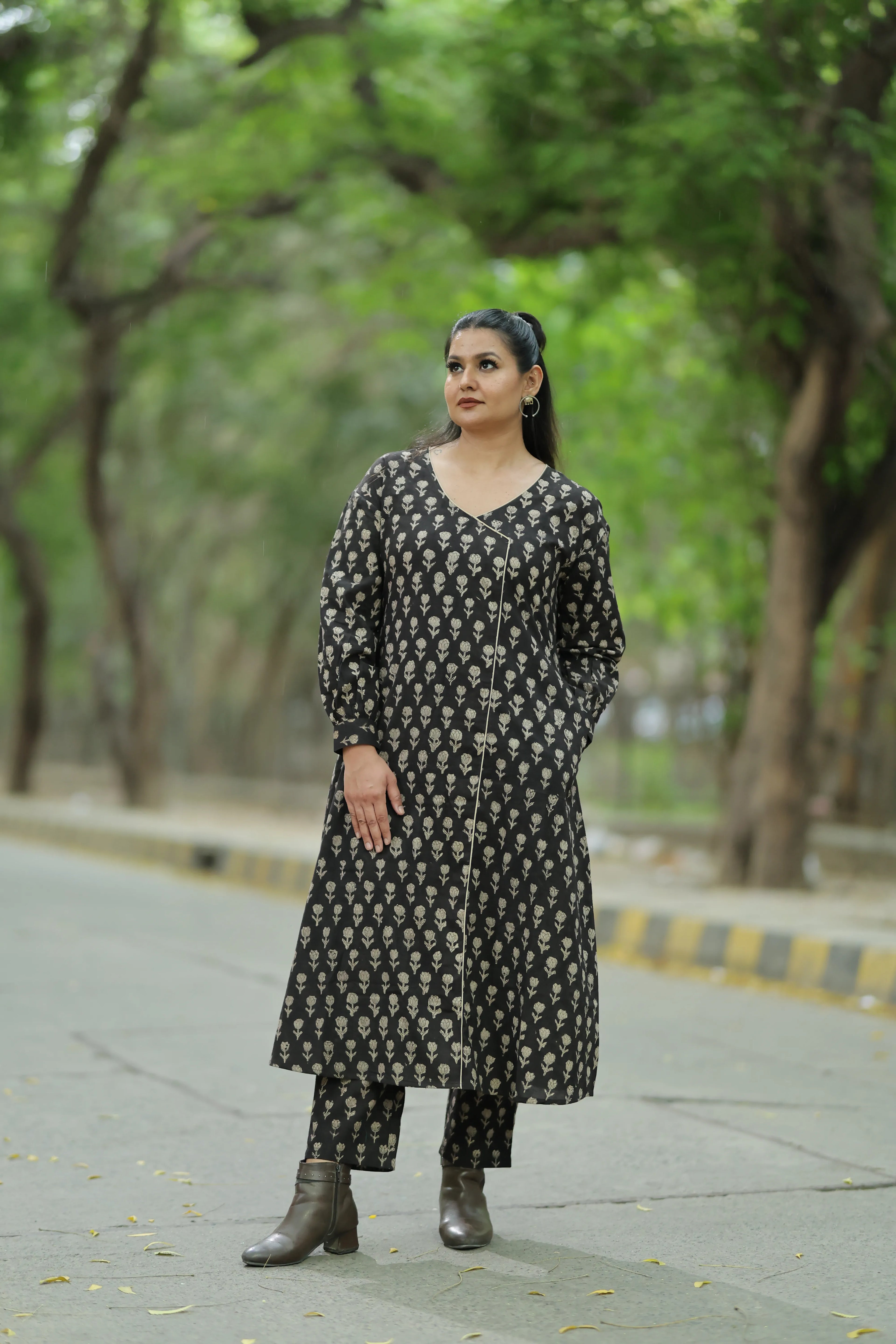 Midnight Noor set